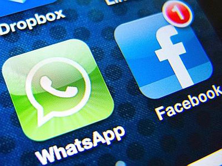 Facebook-WhatsApp, affare fatto: Zuckerberg pagherà 19 mld di dollari