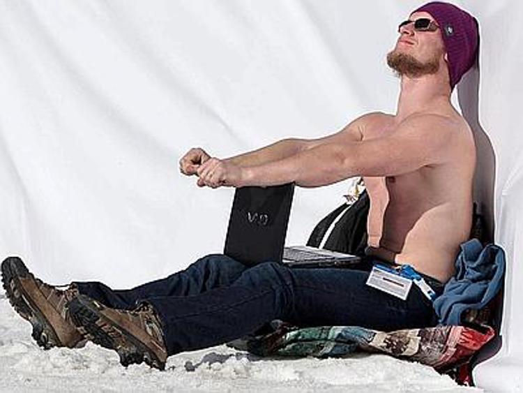 Sochi 2014, interviste in t-shirt e bagni di sole: giochi sempre più caldi
