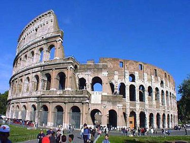 Confsal-Unsa, trovata soluzione per aprire Colosseo a numero limitato