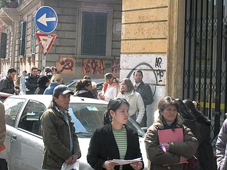 Aumenta la popolazione in Italia, in crescita gli immigrati residenti