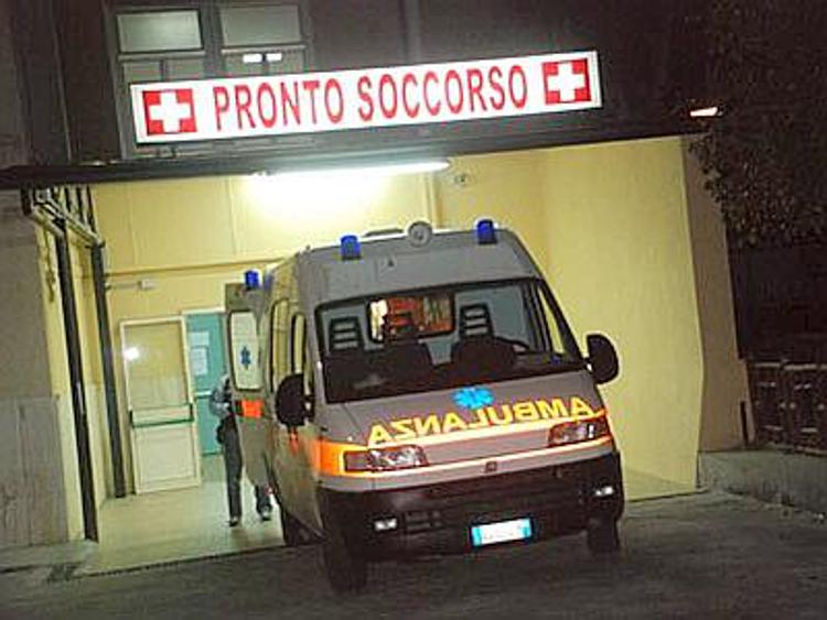 Palermo, un mal di denti si trasforma in tragedia, una 18enne muore dopo ascesso