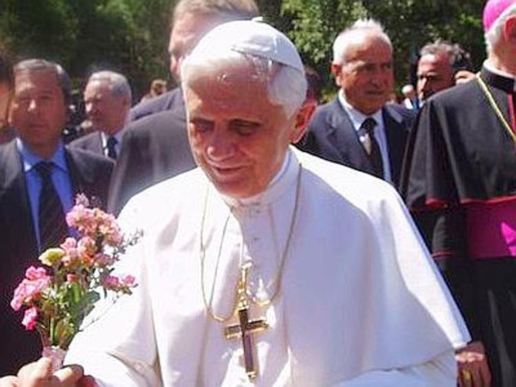 Lettura musica e preghiera. Benedetto XVI da un anno papa emerito
