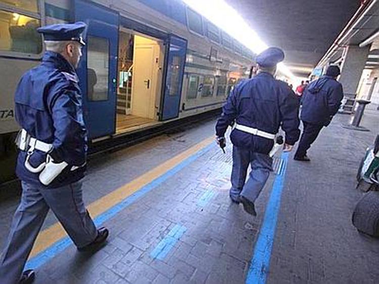 Furti, assalti a treni merci: in 11 arrestati da Polfer Lazio