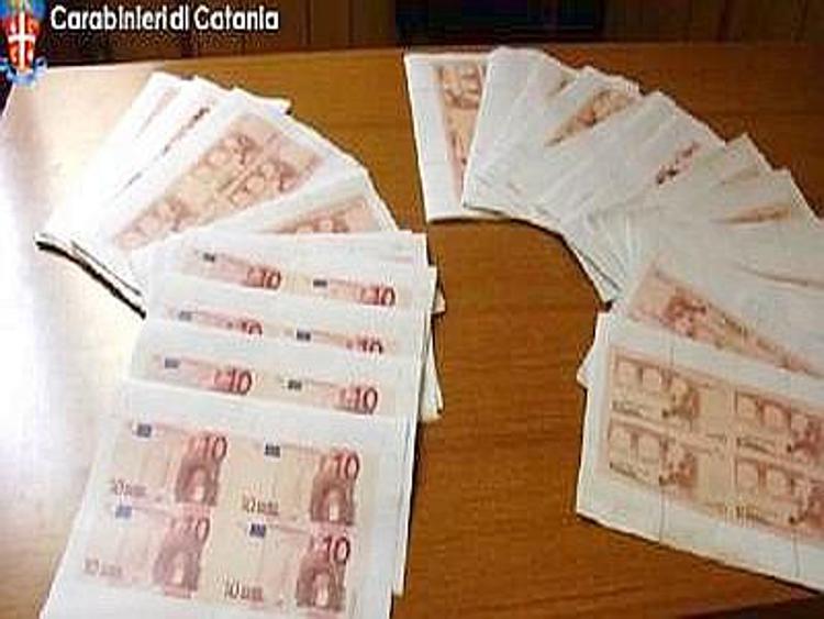 Catania, appartamento adibito a stamperia di banconote false: un arresto