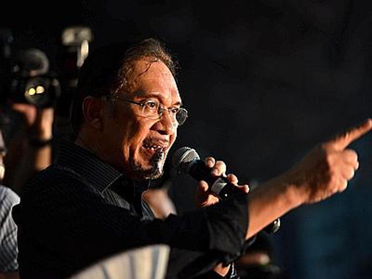 Malaysia: Corte d'appello, Anwar Ibrahim colpevole di sodomia