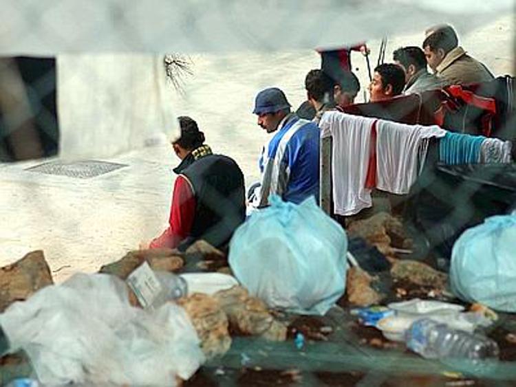 Migranti, a Catania i superstiti Donne e bambini tra le vittime