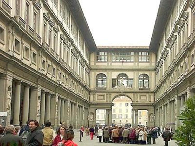 Uffizi, Ferragamo dona 600 mila euro agli Uffizi per il restauro di otto sale
