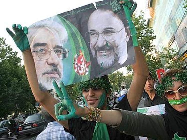 Iran: leader riformista Nabavi esce dal carcere, ha scontato pena