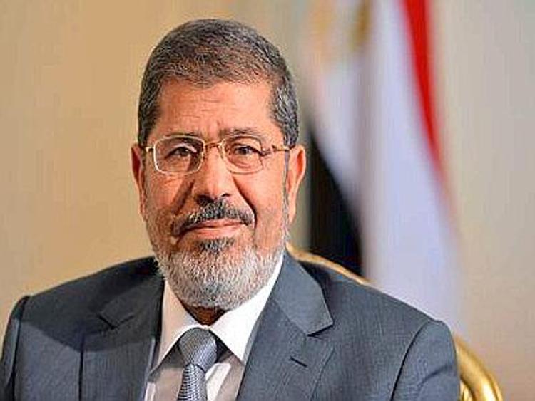 Egitto: processo Morsi per omicidio manifestanti aggiornato al 22