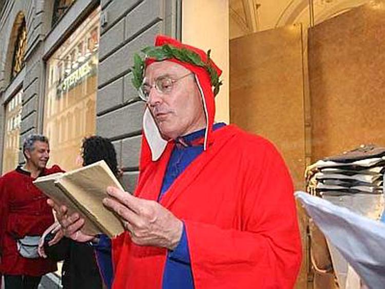 Firenze festeggia Dante con la lettura dei Canti in piazze e strade