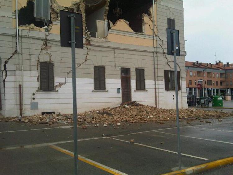 Terremoto: Errani, a 2 anni dal sisma messi in campo oltre 4 mld di euro