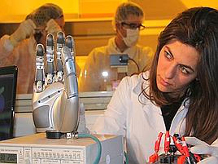 Accordo Inail-Campus Biomedico per mano bionica sensibile