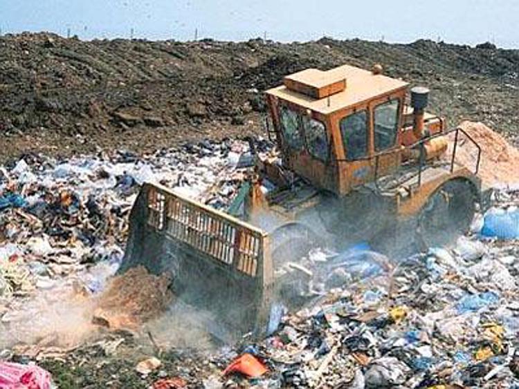 Smaltimento rifiuti in regione, Cerroni e altri sei a giudizio