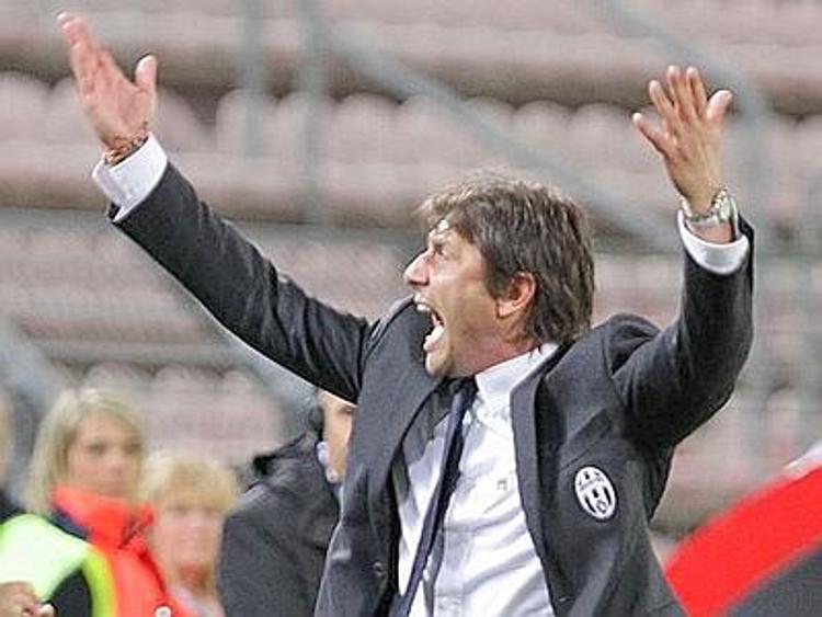 Juve ko a Napoli, Conte allarga le braccia: 