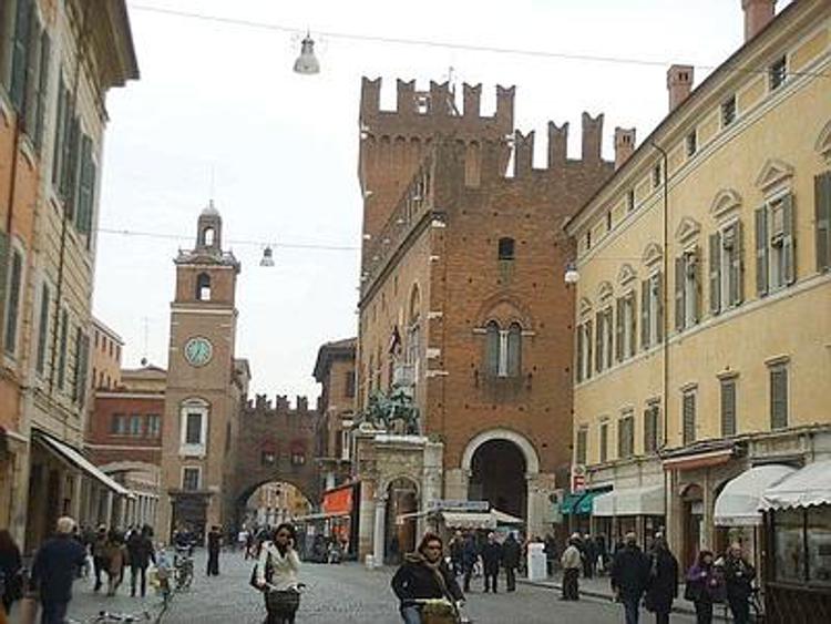 Ferrara, il centro storico si racconta a Palazzo Ducale e Museo Archeologico