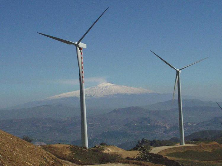 Rinnovabili: firmata la Carta per rinnovamento eolico