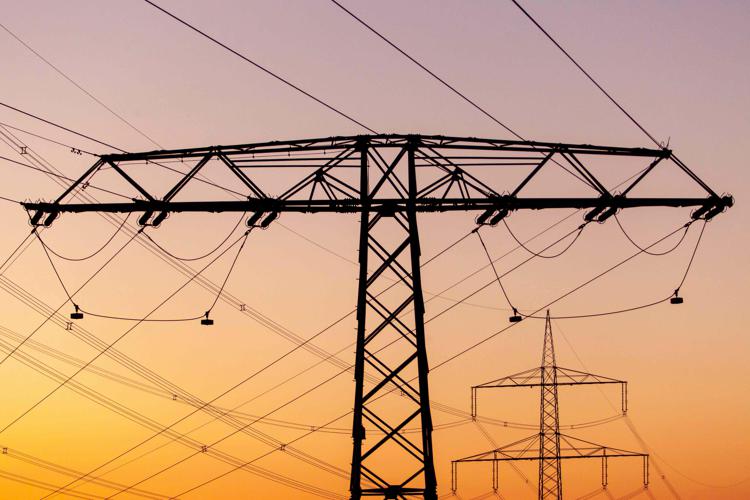 Energia: Terna, a ottobre consumi elettricità giù dell'1,4%