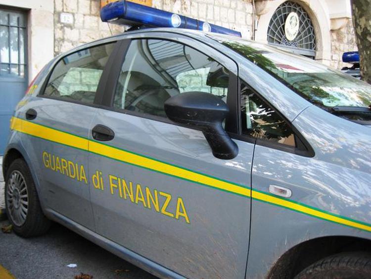 Napoli: inchiesta procura, arrestato comandante provinciale Gdf Livorno