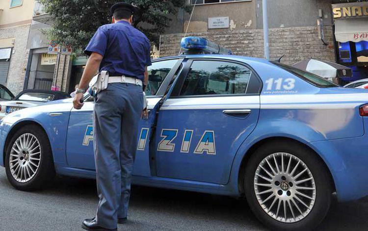 Roma, prima rapina la madre poi minaccia una prostituta: fermato