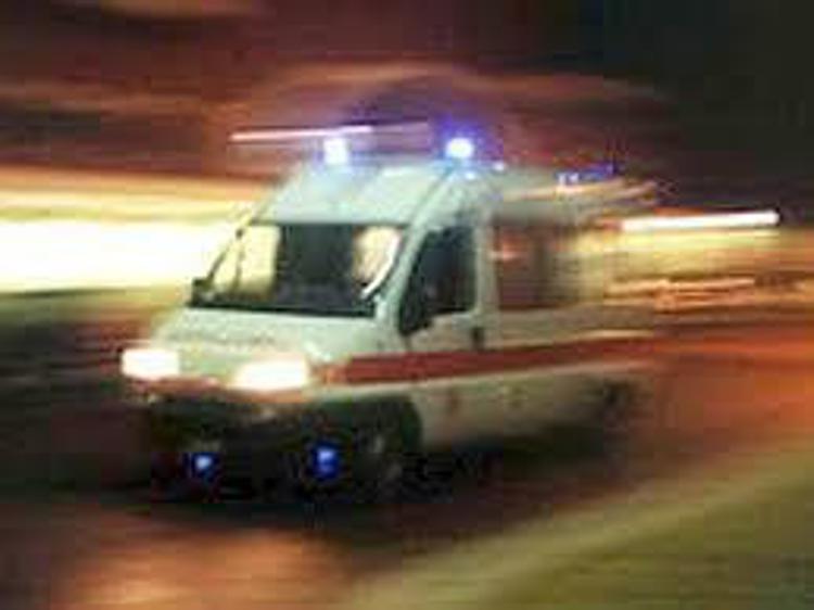 Incidenti: tamponamento nel Napoletano, bimba di 7 mesi uccisa da airbag