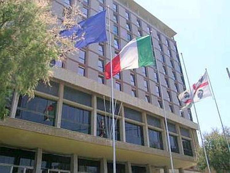 Sardegna, Cgil Cisl Uil a Regione: preoccupazione per coperture Cig e mobilità
