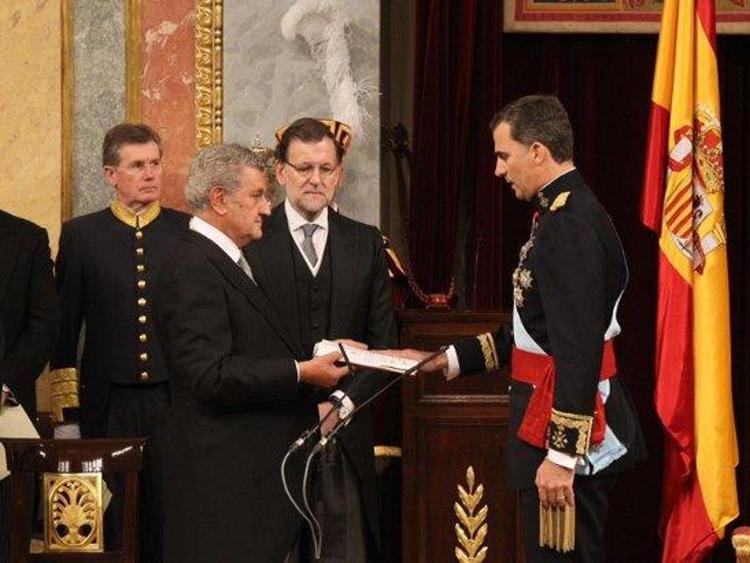 Il giorno di Felipe VI, proclamato nuovo Re di Spagna: “Una monarchia rinnovata per un tempo nuovo”