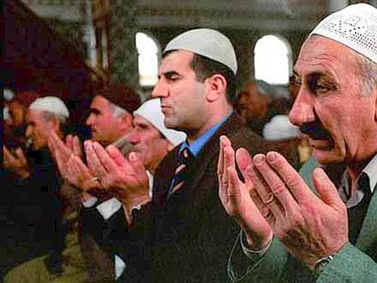 Ramadan: fino a 21 ore di digiuno per fedeli in Europa, si cerca soluzione
