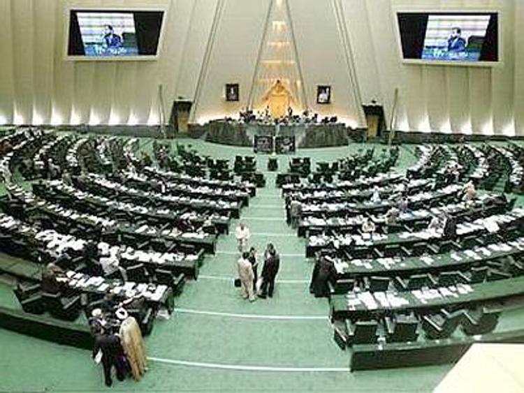 Iran: sterilizzazione fuorilegge, si' del Parlamento in prima lettura