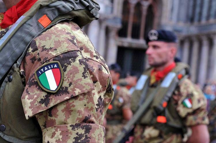 Difesa Razioni K Halal Per Militari Islamici Presto Per Celiaci E Vegetariani Sito ufficiale militum, gli orologi militari preferiti dagli appassionati del settore per le loro caratteristiche di resistenza e visibilità notturna. razioni k halal per militari islamici