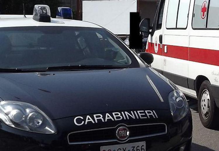 Roma: minaccia di gettarsi da gru, salvata dai carabinieri