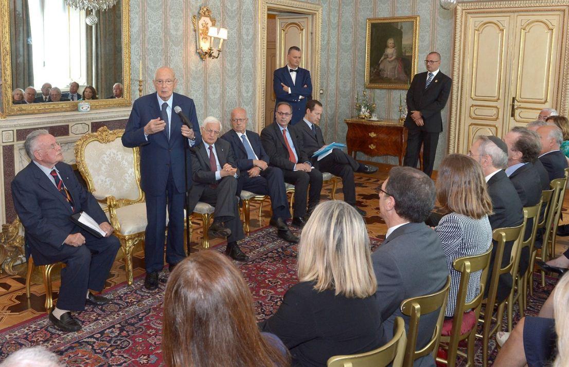 Il presidente Napolitano riceve al Quirinale una delegazione del Comitato nazionale di bioetica