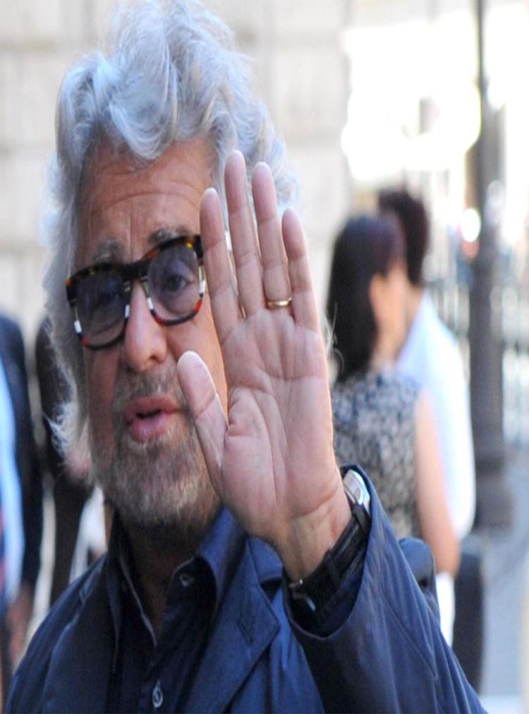 Arrivo di Beppe Grillo in Senato (Adnkronos)