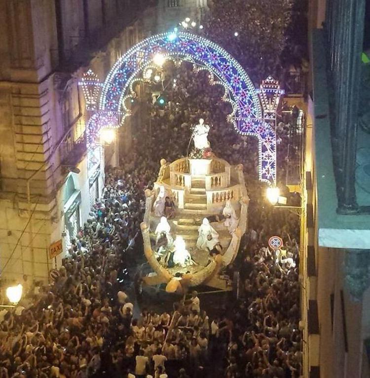 Palermo: oltre trecentomila persone al Festino di Santa Rosalia