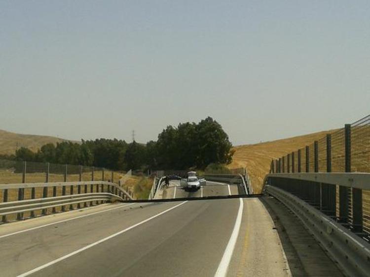 Agrigento: Procura sequestra il viadotto crollato lunedi'