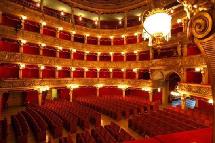 Torino: incendio Teatro Stabile, una condanna