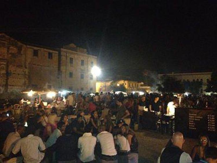 Palermo: stop a movida selvaggia, sindaco firma ordinanza