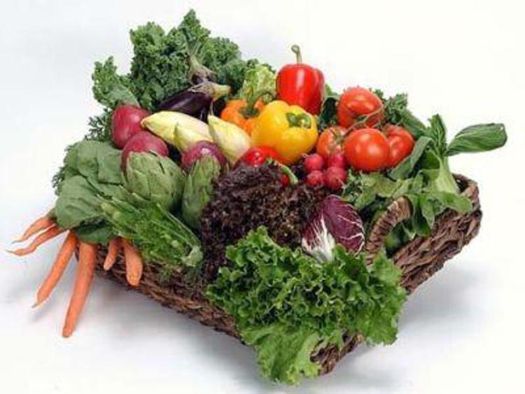 Con le temperature in crescita aumentano i consumi di frutta e verdura