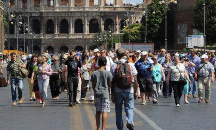 Roma: Tredicine, bilancio disastroso primo anno pedonalizzazione Fori