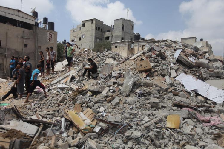 Mo: nuovi raid Israele su Gaza, 25 morti tra cui 3 bambini