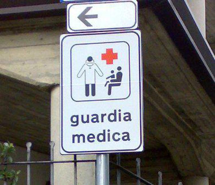 Capri: truffa a turista, denunciato sanitario guardia medica