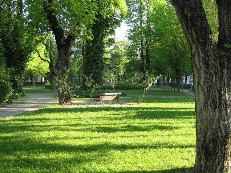 Modena: dal Comune 10 divieti per tutelare i parchi pubblici, previste sanzioni