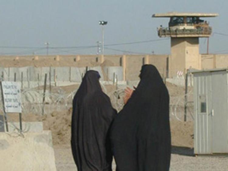 Iraq: Corano e fucili, le donne dell'Is sognano la prima linea/Aki