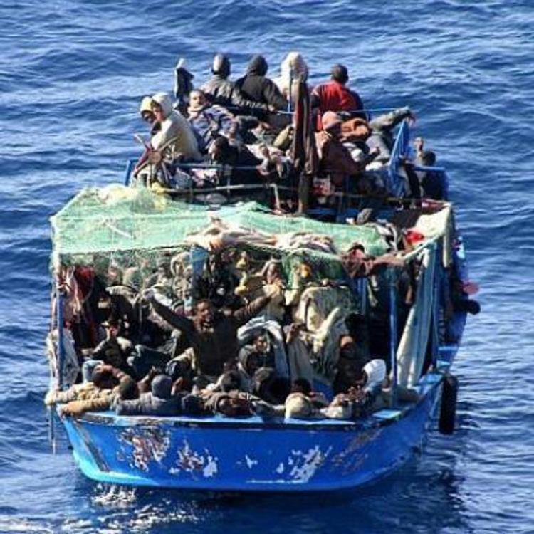 Immigrati: Sardegna, 12 clandestini sbarcano a Capo Malfatano