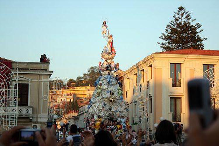 Processioni: Caligiuri a sindaci, Varia sia festa di tutta la Calabria