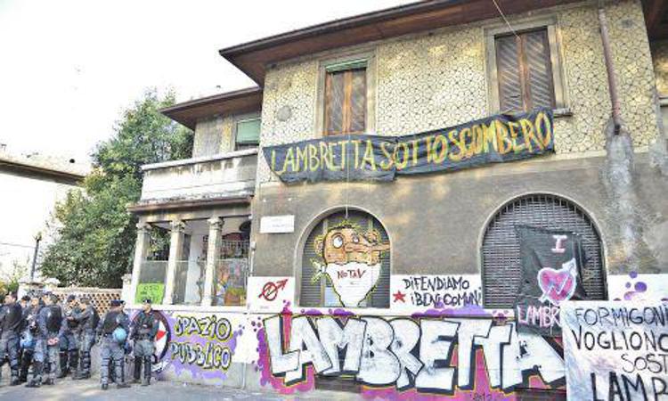 Milano: sgomberato centro sociale Lambretta, stasera presidio protesta