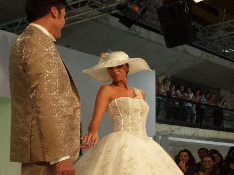 Matrimoni: abiti trasformabili e flower express, al via Anteprima RomaSposa