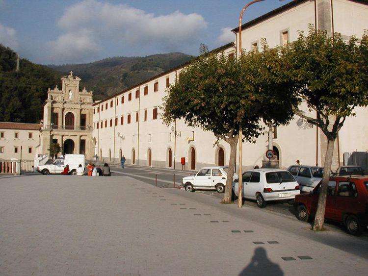 Cosenza: ammanco al Santuario di Paola, sequestrati immobili per 200mila euro