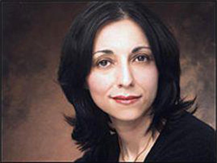 Iran: la scrittrice Nemat, con Rohani brutalità regime è solo mascherata
