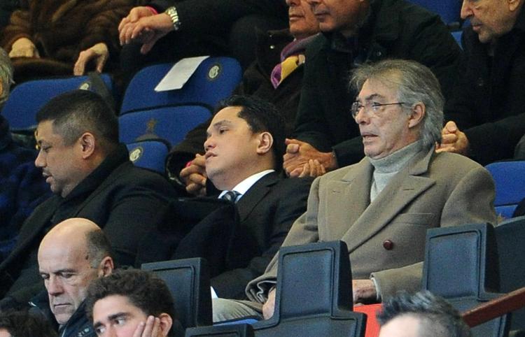 L'ex presidente dell'Inter, Massimo Moratti in tribuna con il numero uno nerazzurro Erick Thohiri (Foto Infophoto) - INFOPHOTO