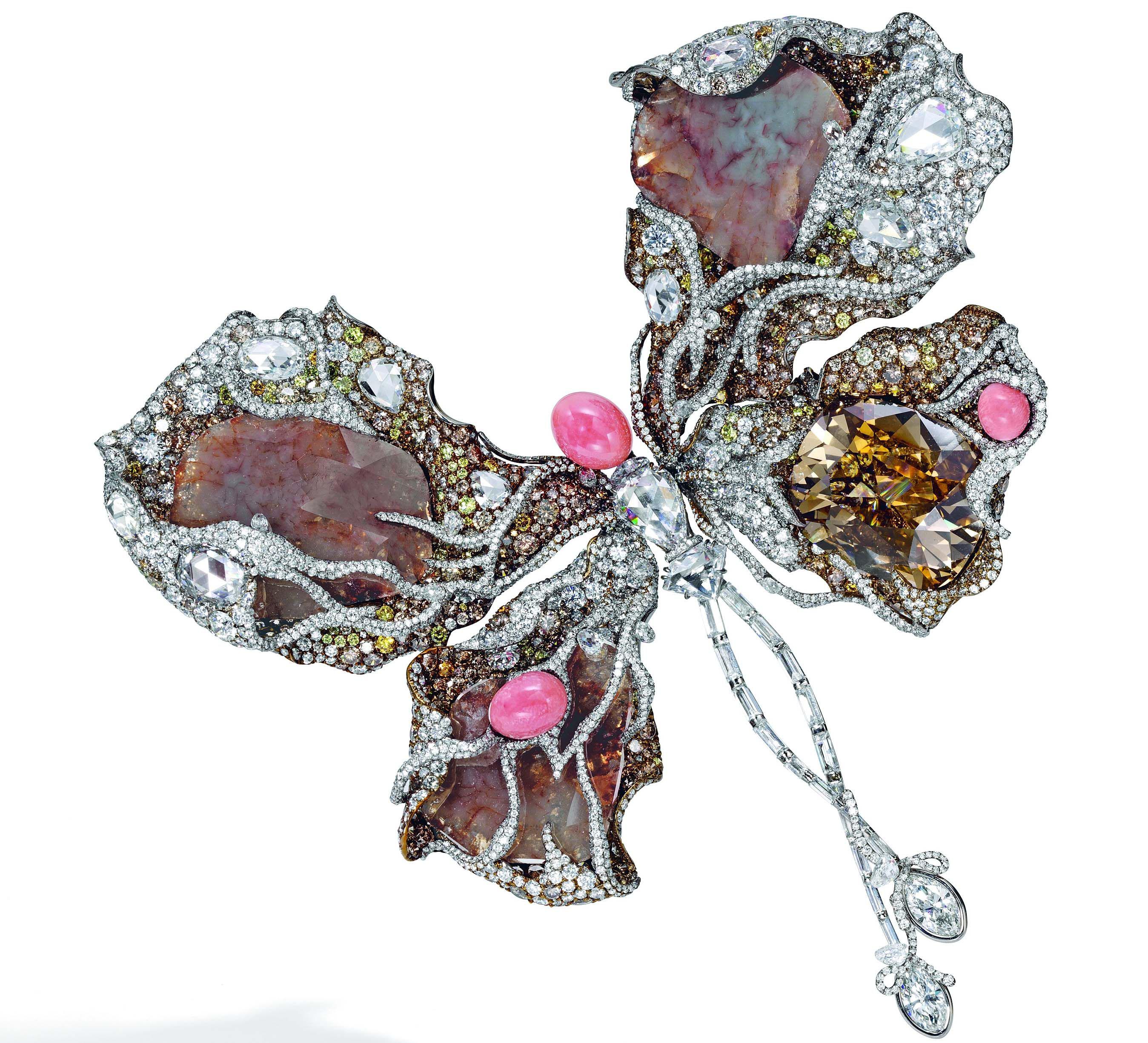 Spilla 'Ballerina Butterfly', progettata da Sarah Jessica Parker e la designer taiwanese Cindy Chao
